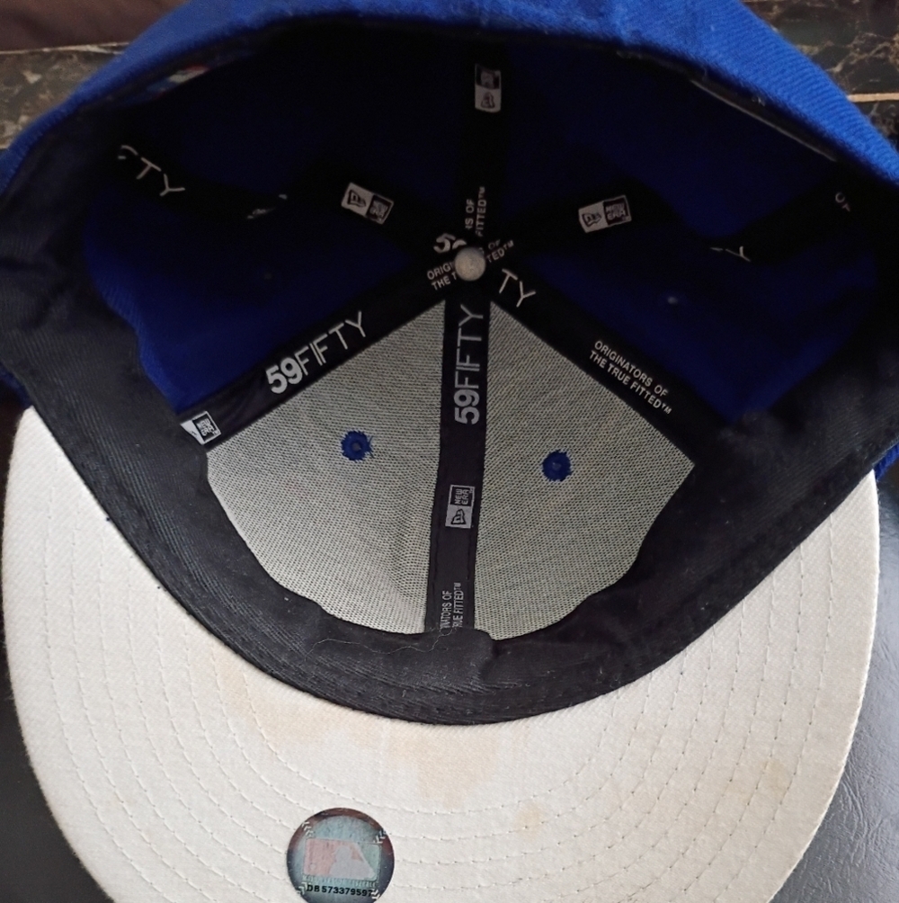 Blue Atlanta Braves New Era Fitted Hat         Size  7 1/8. Gently Used. - Picture 4 of 4